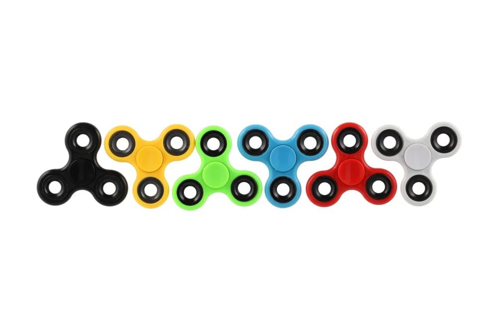 Kovový spinner (1ks) mix barev
