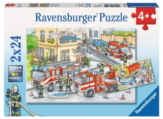 RAVENSBURGER Puzzle - Hrdinové v akci (2 x 24 dílků)