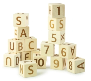 ULANIK Dřevěné kostky - Číslice a písmena (AJ)